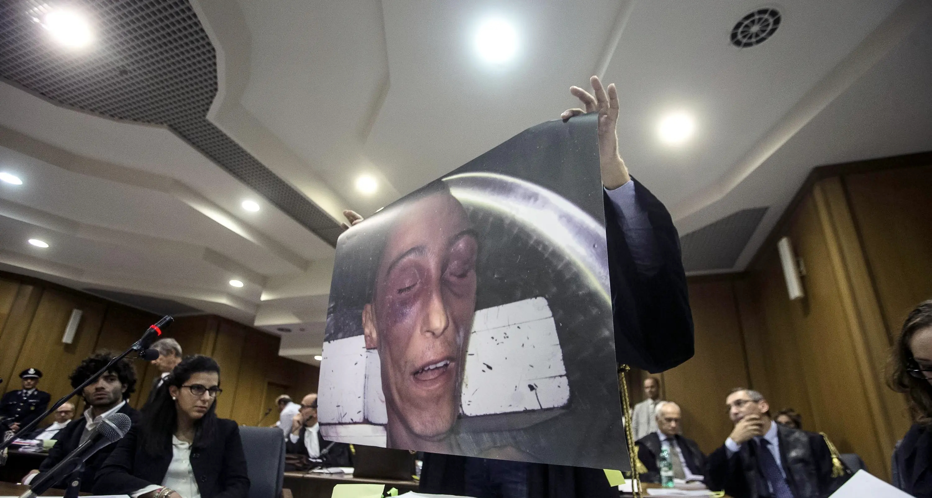 Morte di Stefano Cucchi, i periti: «Fu morte improvvisa per epilessia»
