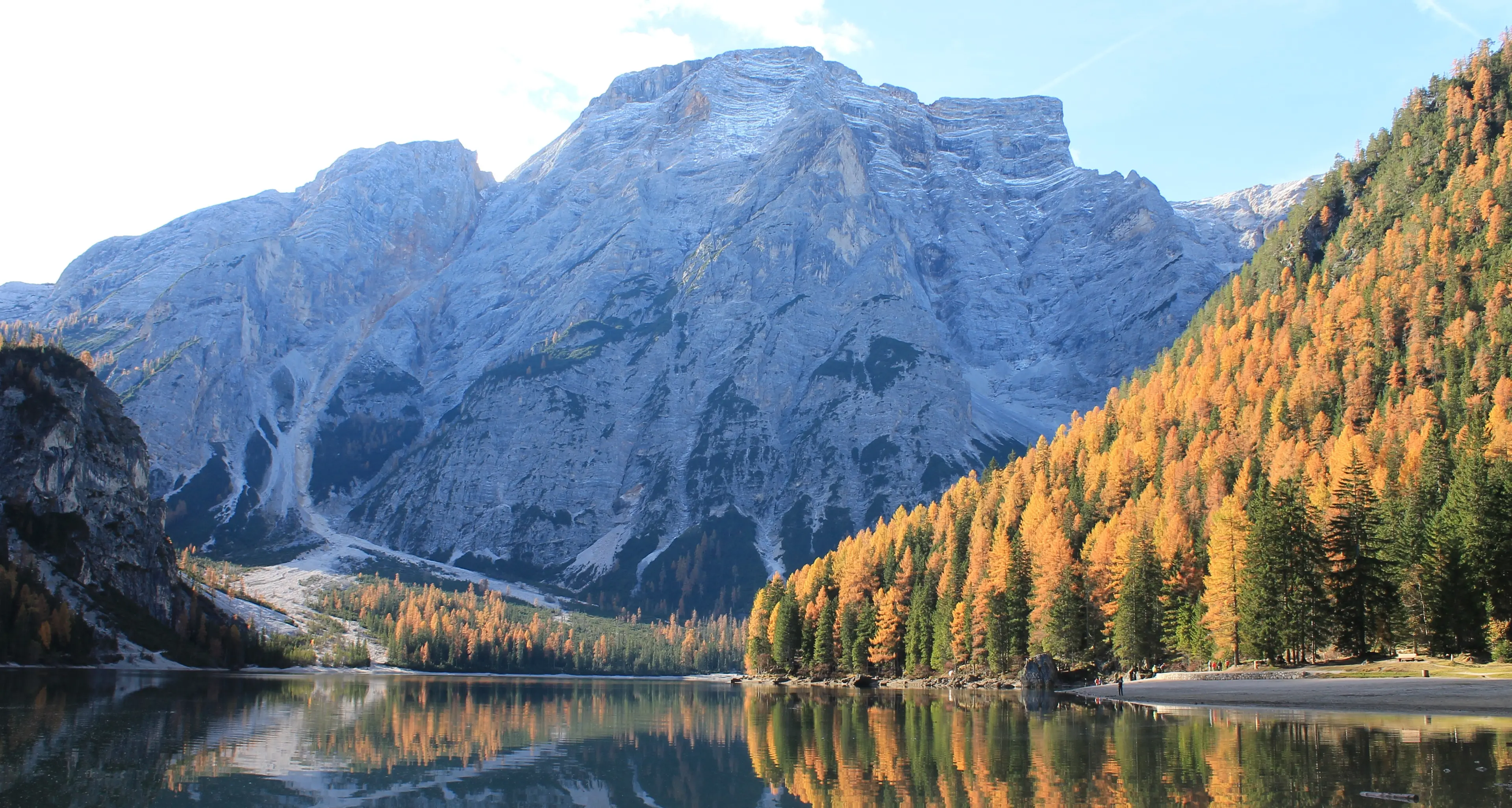 Esercitazione dei carabinieri al lago di Braies