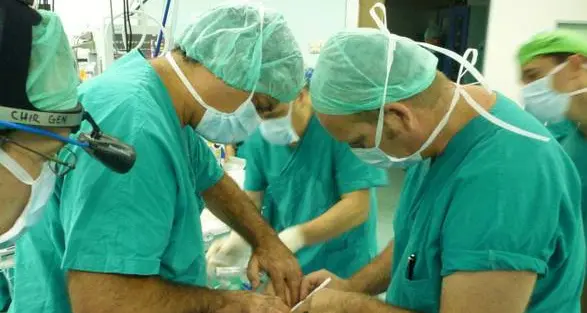 Trapianto di utero tra gemelle È nato un maschietto
