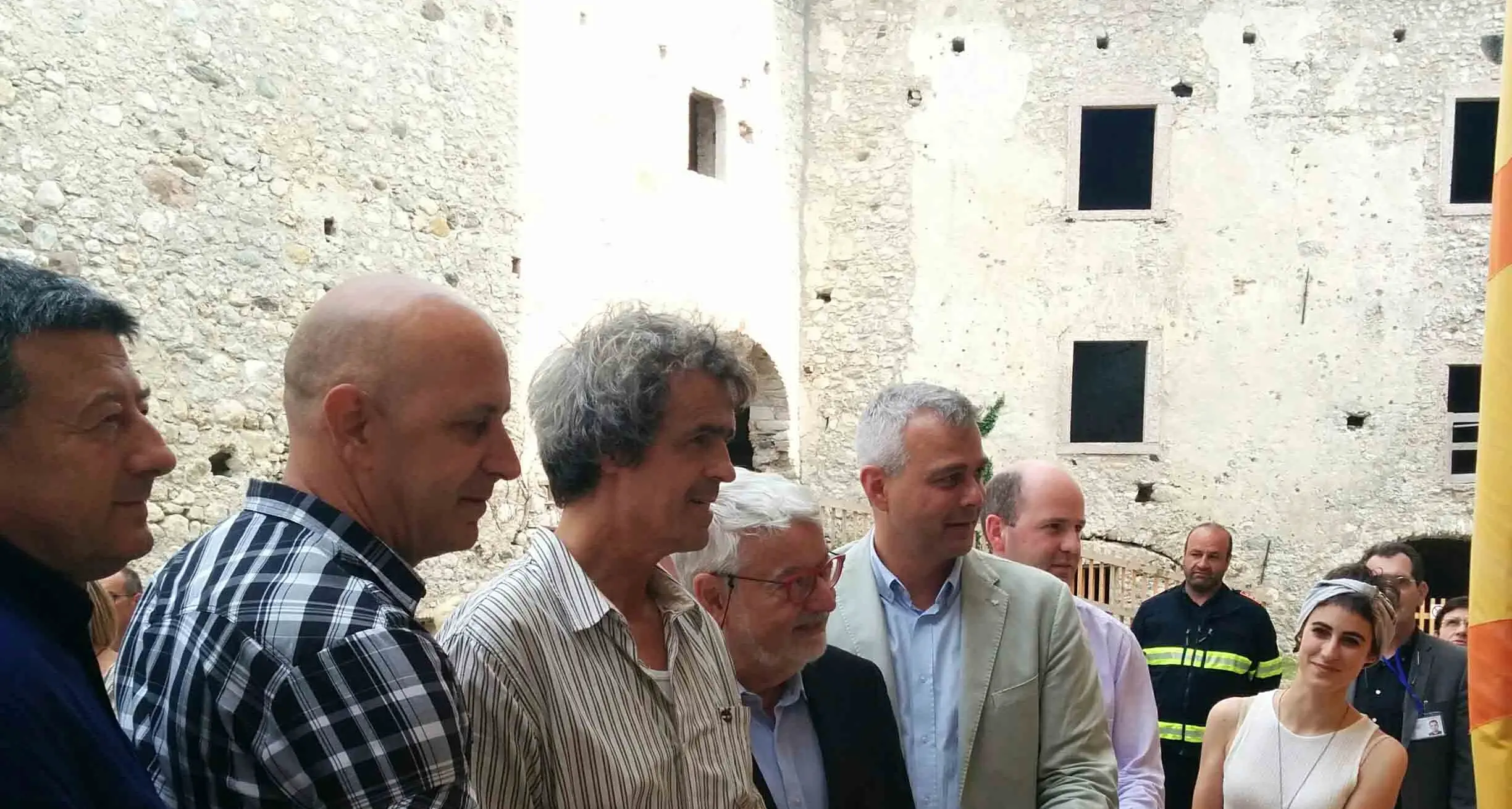 Castel Belasi: giochi di un tempo e arte contemporanea