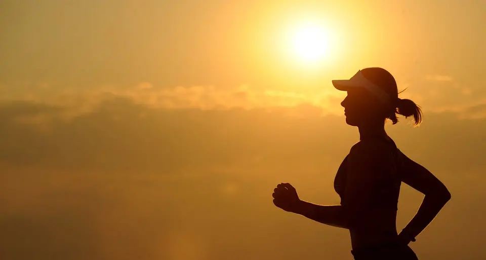 L’oncologo: «Stile di vita sano contro il tumore al seno»