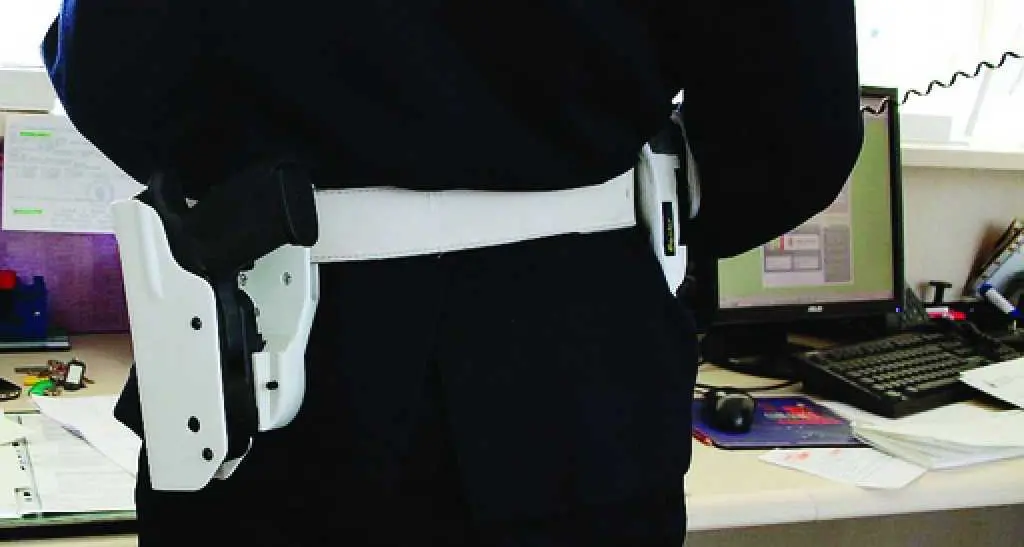 Agente di polizia sparò al minorenne: parte la querela