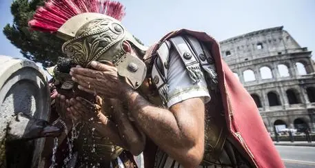 Roma, stop a centurioni: 400 euro multa