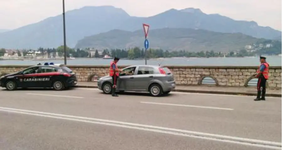 Violazione di carattere ambientale in zona Porto San Nicolò, una denuncia