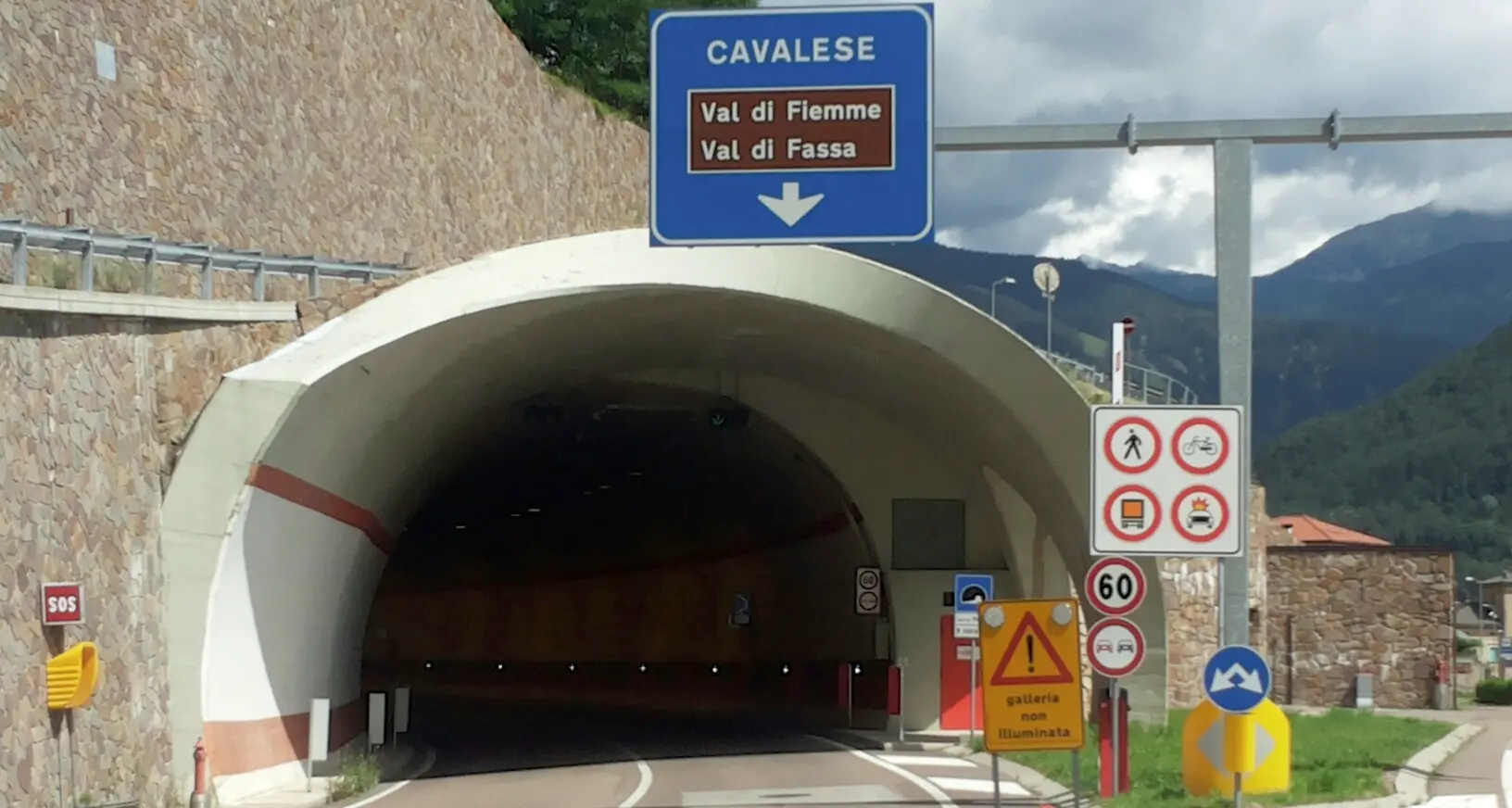 La gallerie di Faver al buio da oltre un anno