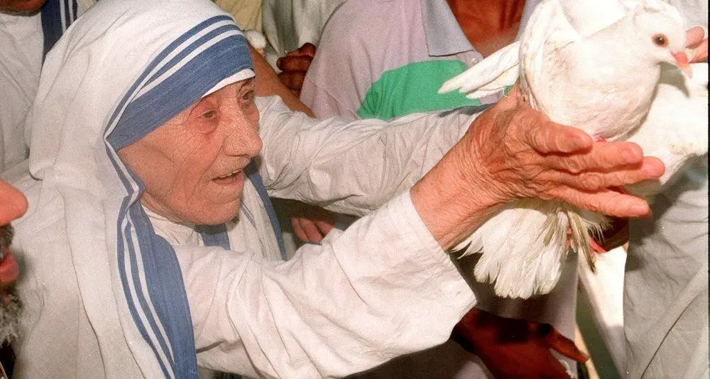 Grande attesa a San Pietro per la canonizzazione di Madre Teresa