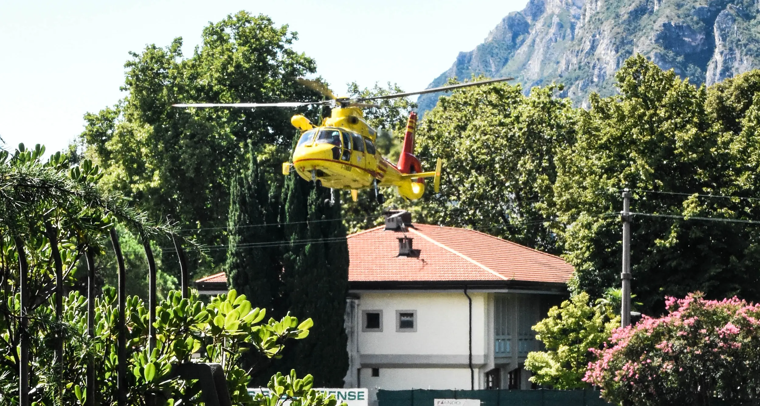 Bimbo di due anni ferito, soccorsi ostacolati dal traffico