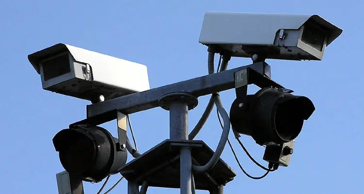 Controlli stradali con le telecamere automatiche Le multe non sono valide, il Comune sospende tutto