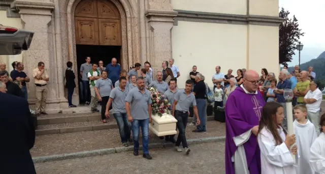 Oltre 1.000 persone a Breguzzo per dare l'ultimo saluto ad Amalia Molinari