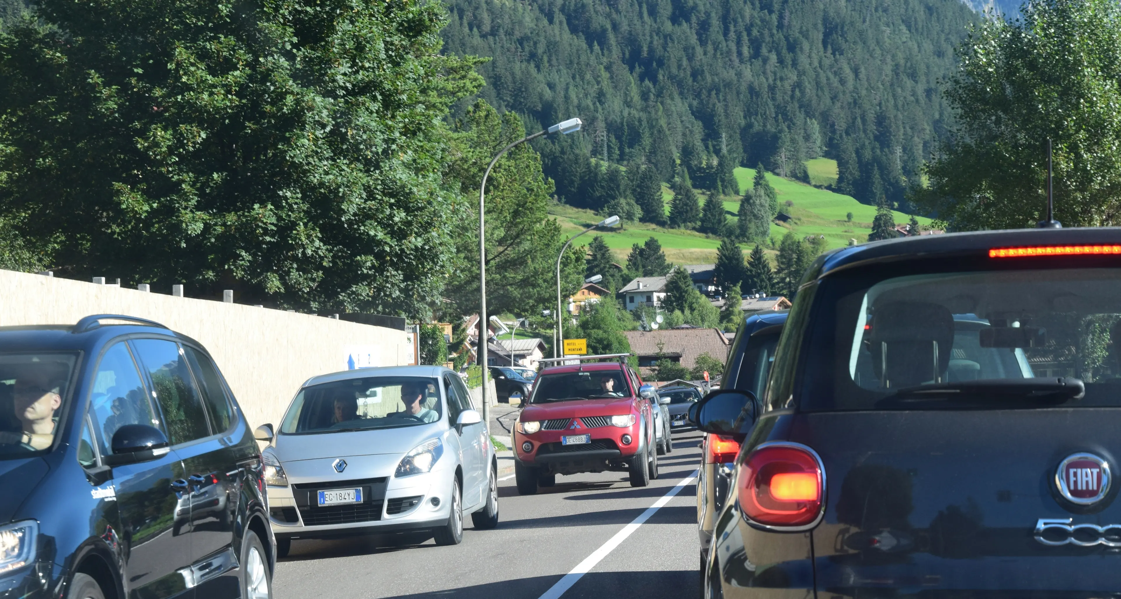Turisti in Fiemme e Fassa con la navetta da Bolzano