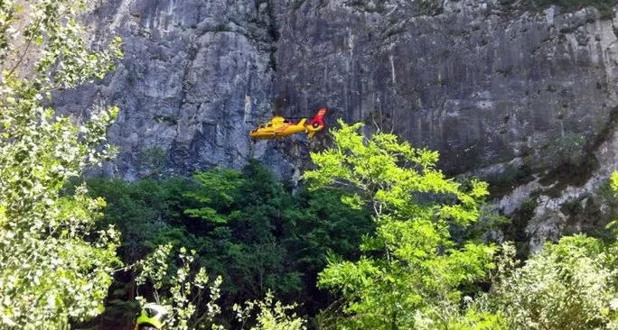 Cade da monte Casale: morto un jumper