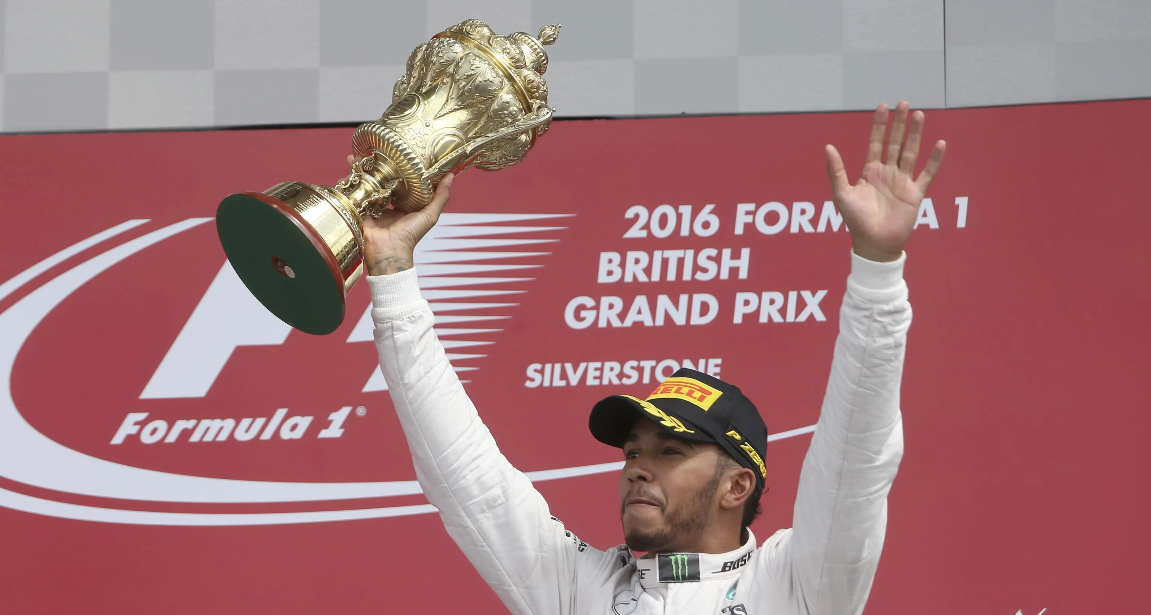 Hamilton stravince a Silverstone Rosberg secondo, male le Ferrari