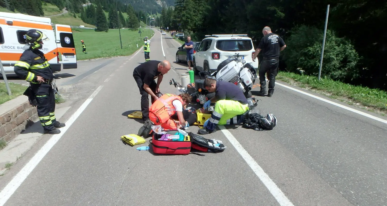 Pera di Fassa, motociclista investito da un'altra moto