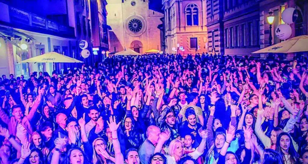 Dormire e divertirsi: diritti che avranno uguale valore