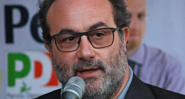 Camorra, sostegno al Pd Indagato ex sindaco Fecondo