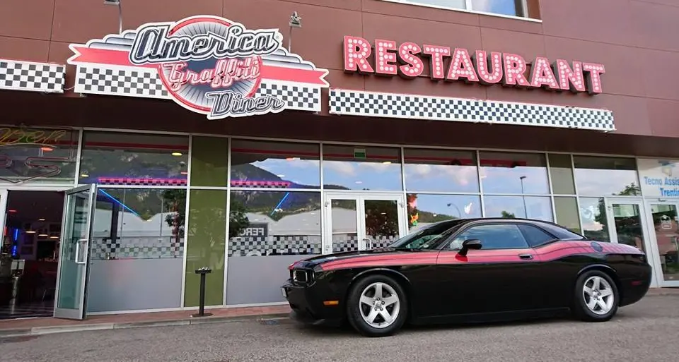 Domenica 22 l'inaugurazione a tutto rock 'n' roll di American Graffiti