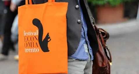 Tutto l’arancione che c’è