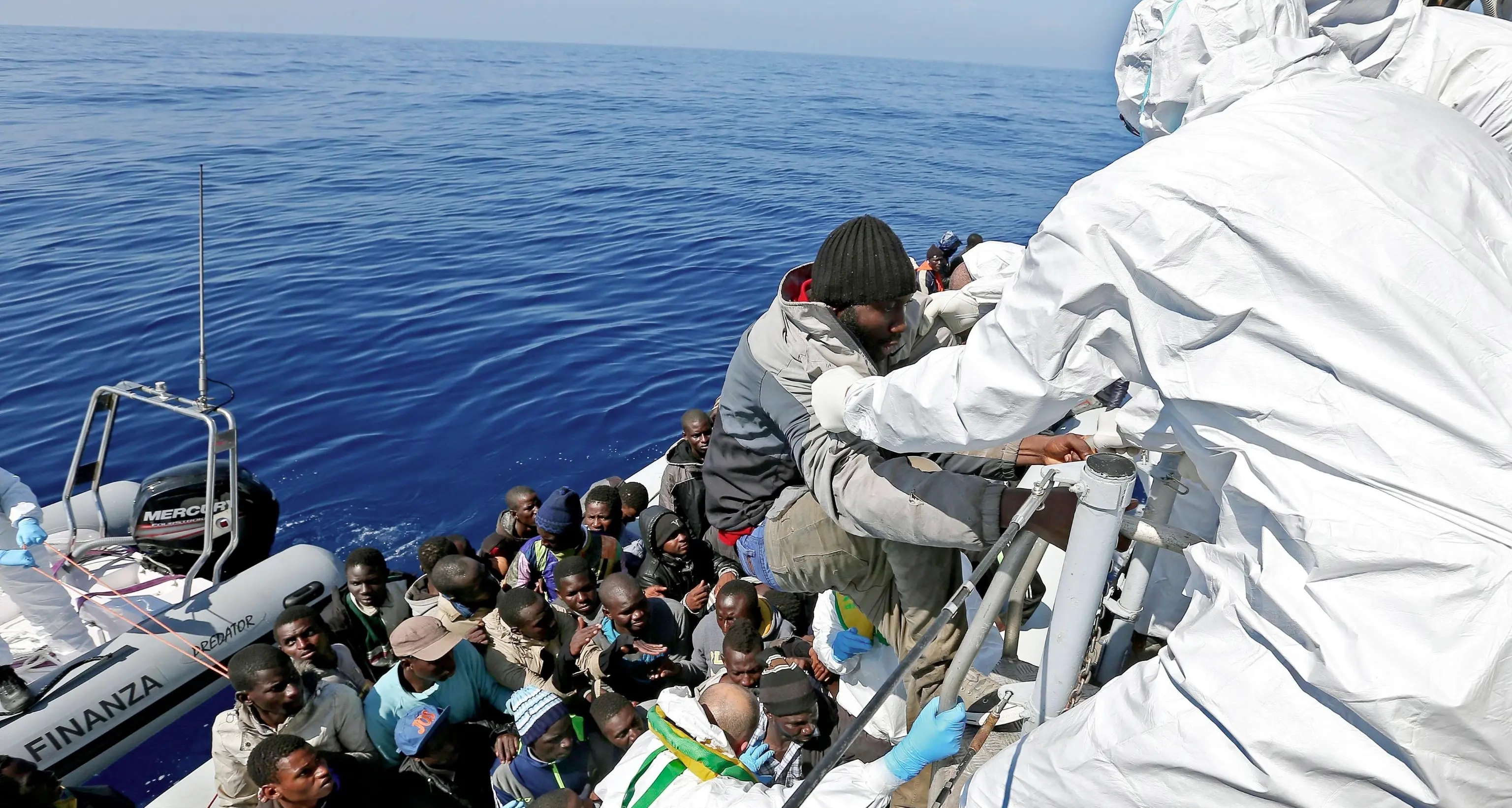 Frontex, flussi migranti in Italia restano in calo