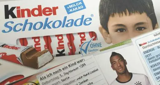 «Via le foto dei neri dai Kinder» Ferrero replica: odioso razzismo