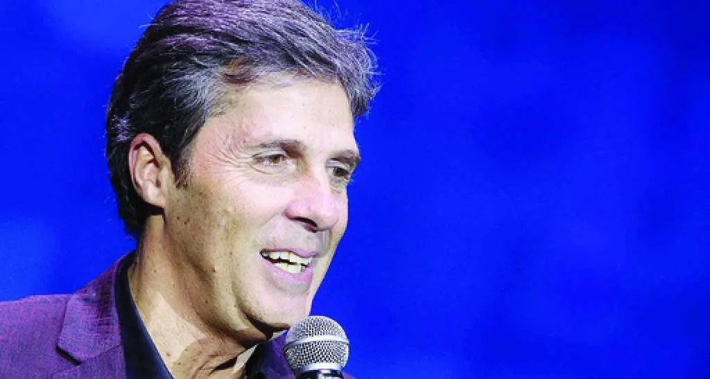 Luca Barbarossa a Rovereto fra radio e palcoscenico