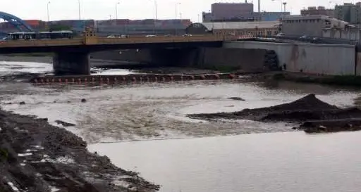 Petrolio in acqua Non c’è emergenza