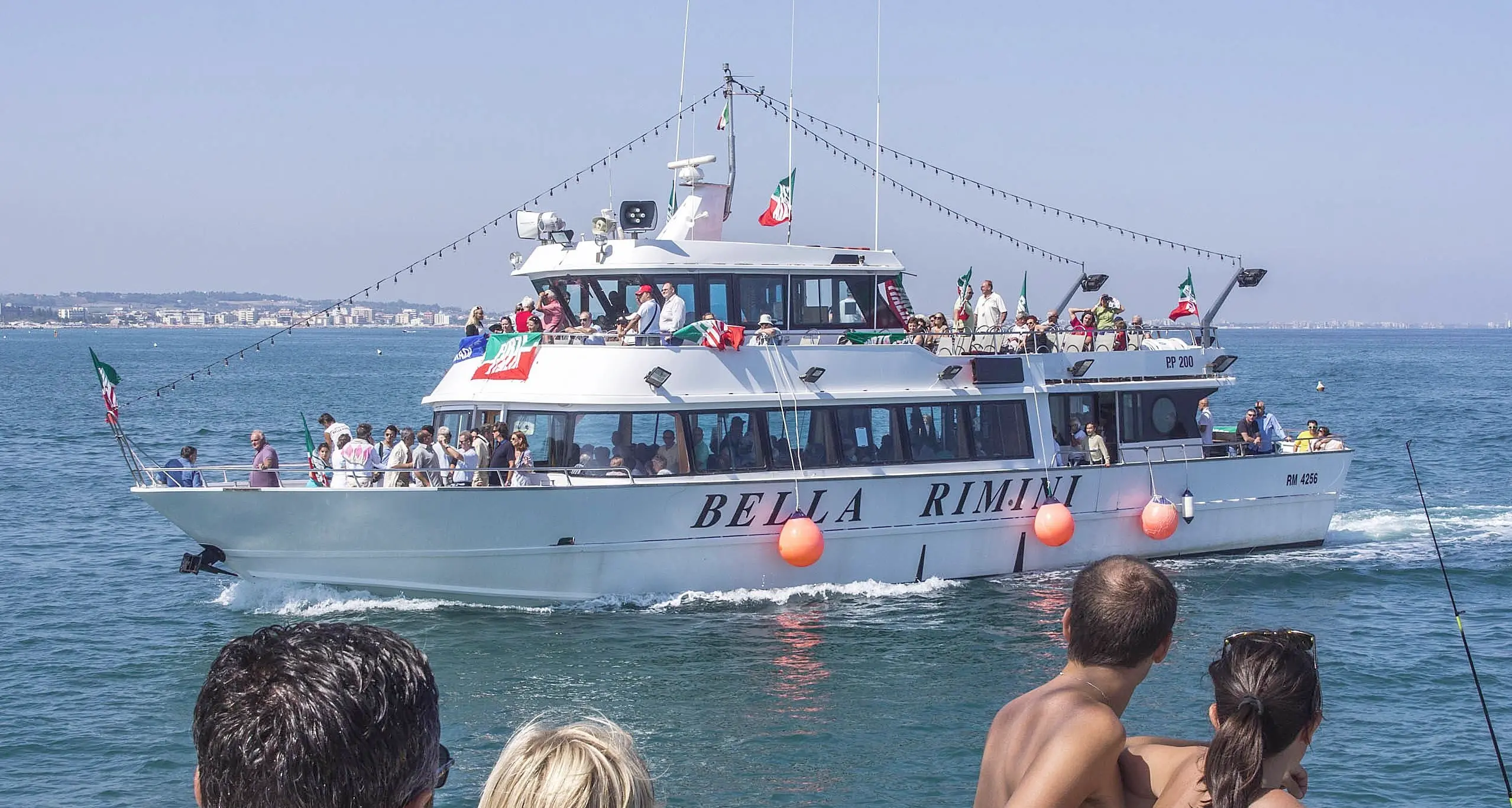 Nel mare di Rimini i liquami delle fogne