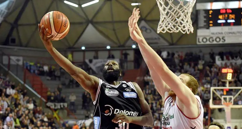 Sutton e Wright, Dolomiti Energia Trentino protagonista anche nella Top ten di Legabasket