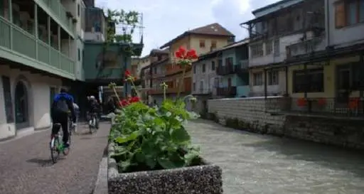 Cantieri in centro storico per arginare il Brenta
