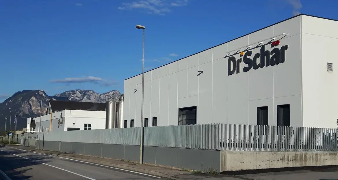 Dr. Schär cresce a Borgo Valsugana