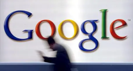 Google, si pagherà con telefono in tasca