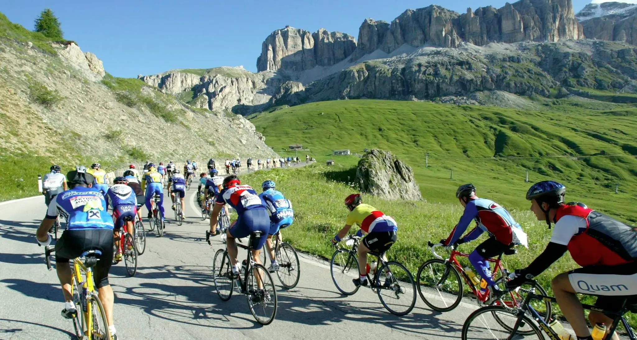 Passi dolomitici aperti al traffico ma potrebbe arrivare il pedaggio