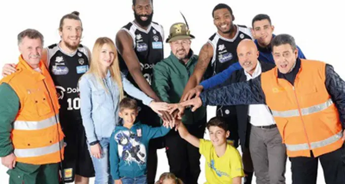 «Noi siamo Trento», calendario «civico» per l'Aquila Basket