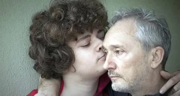 «Mio figlio autistico a 18 anni diventa un fantasma»