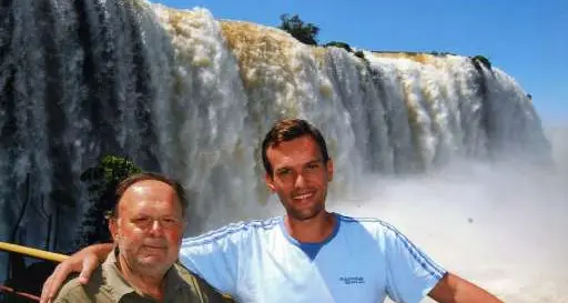 Don Emilio, trentadue anni fra gli ultimi delle favelas
