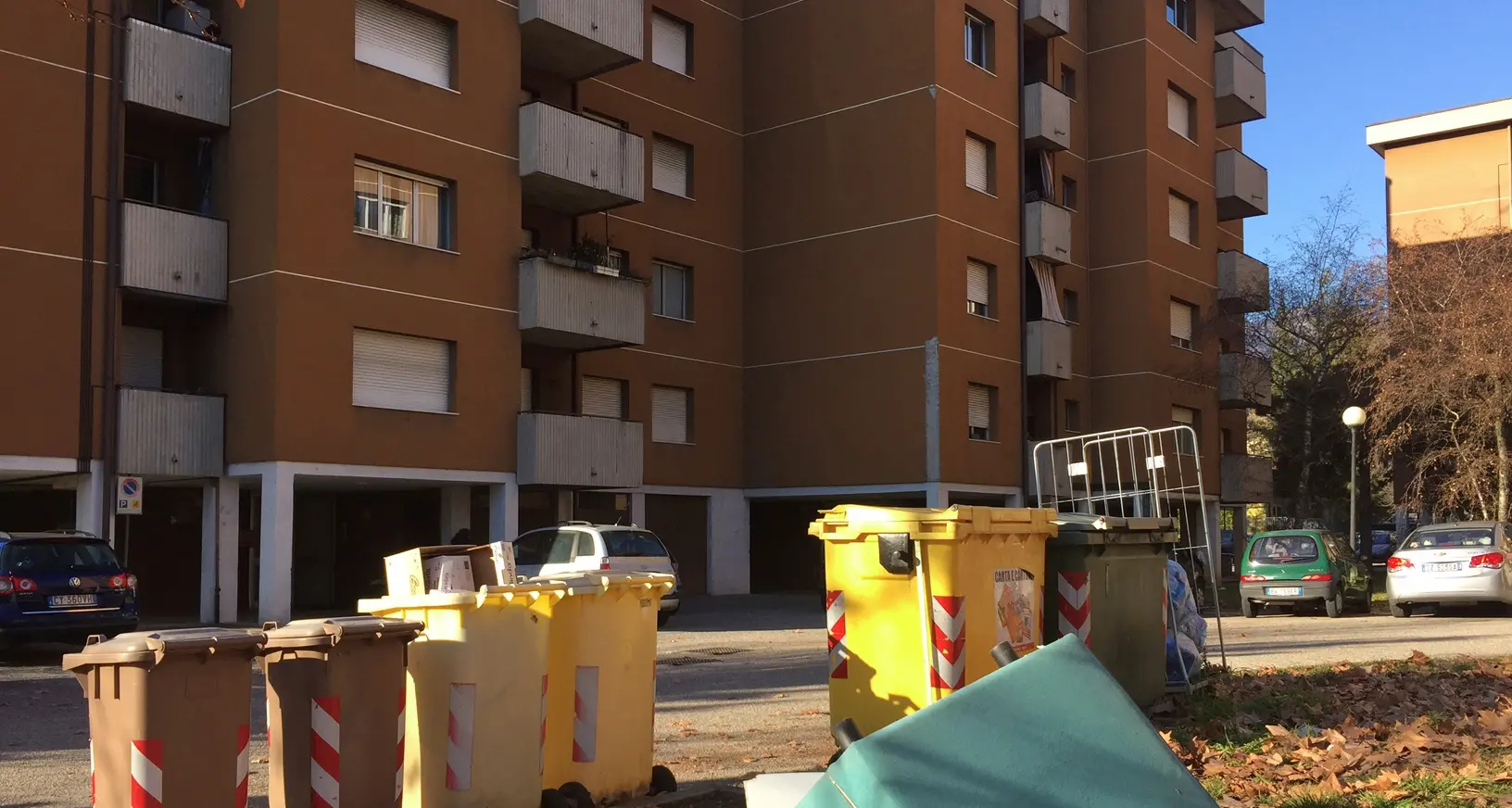 Case Itea alle Fucine, la denuncia dei residenti «Risse e danni: siamo in ostaggio delle baby gang»
