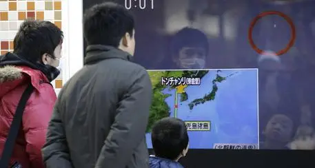 Corea Nord lancia razzo a lungo raggio