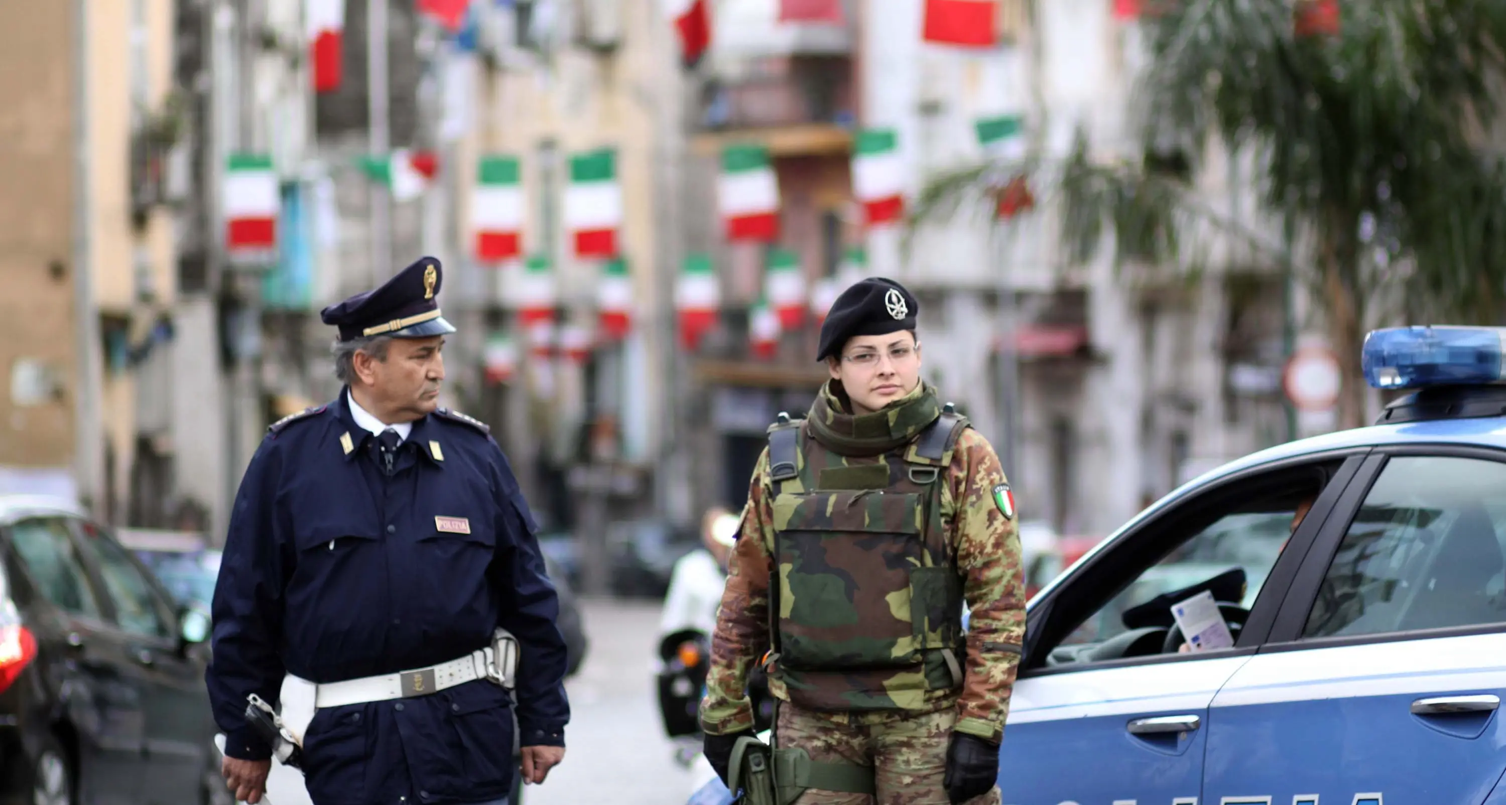 L'annuncio di Alfano «250 militari per Napoli»