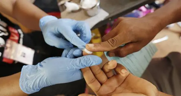 Funziona vaccino Hpv, tasso virus crolla di due terzi