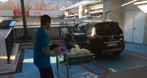 Il carrello della spesa ora si riempie online