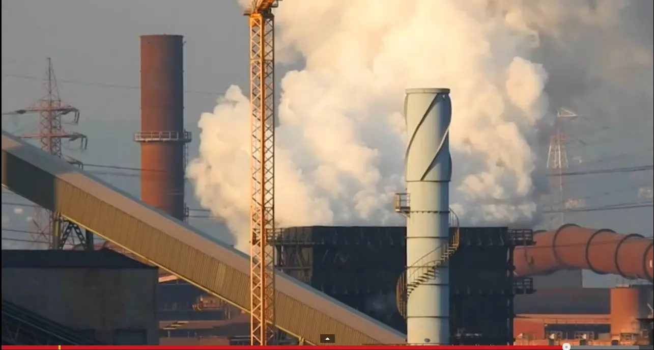 Ilva di Taranto, nuovo video documenta l'inquinamento