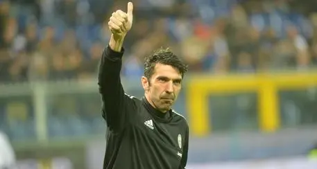 I 38 anni di Gigi Buffon: pioggia di auguri dal web