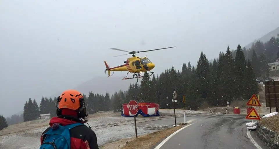 Tremalzo, incendio domato anche con l'aiuto della neve