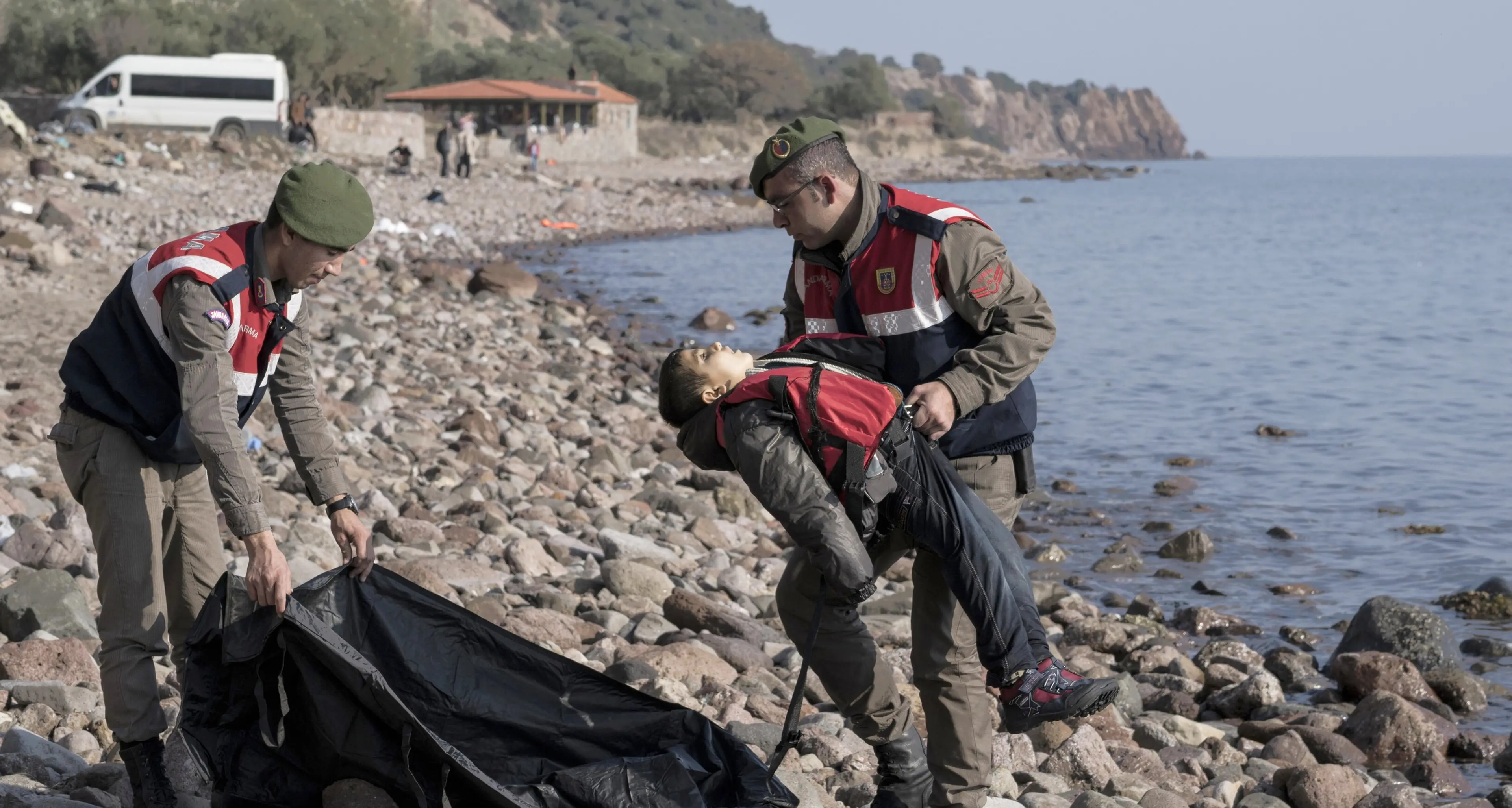 Altri 39 profughi annegati nell'Egeo, molti i bambini