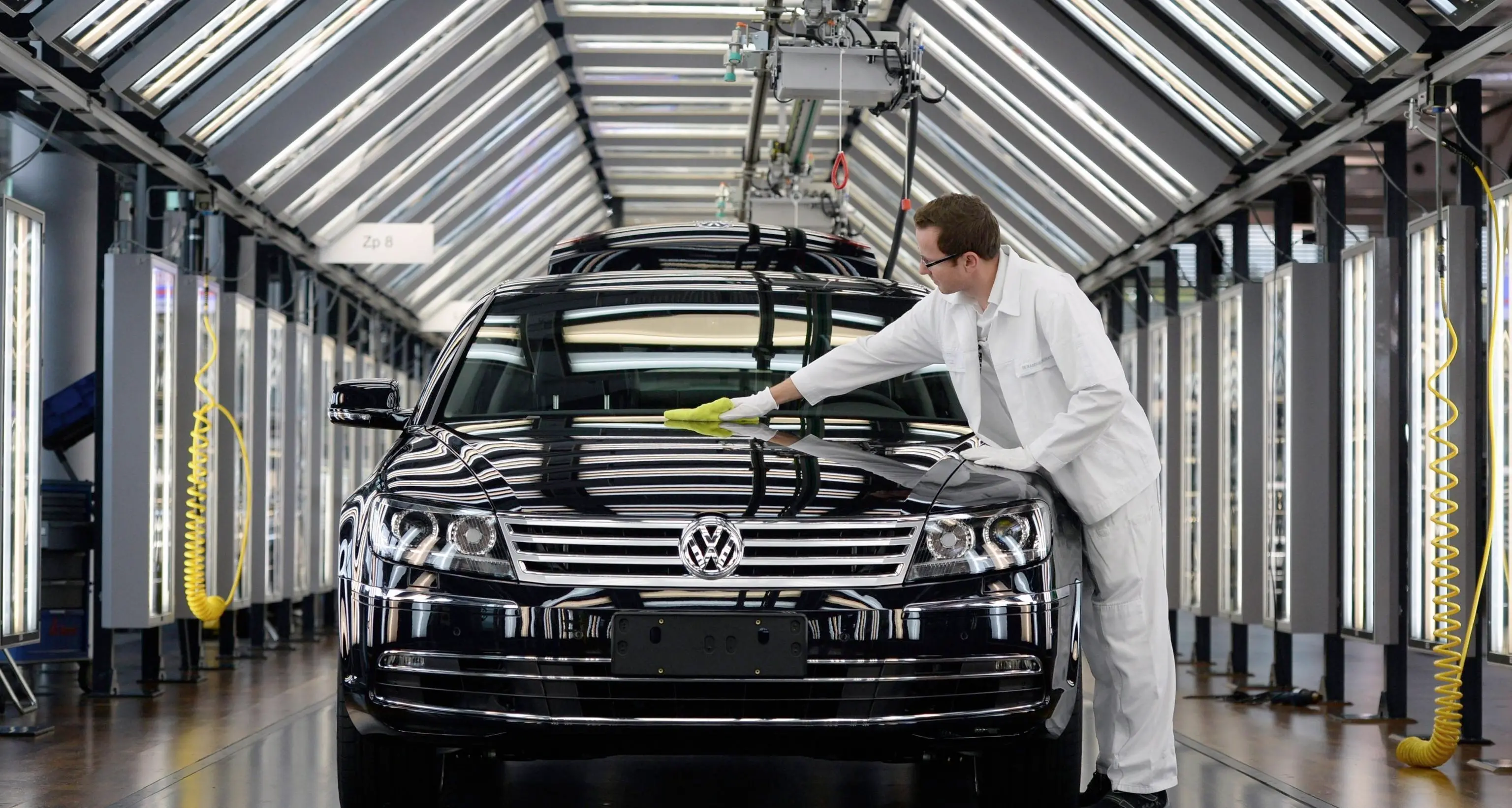 Volkswagen, manipolate «solo» 36 mila auto
