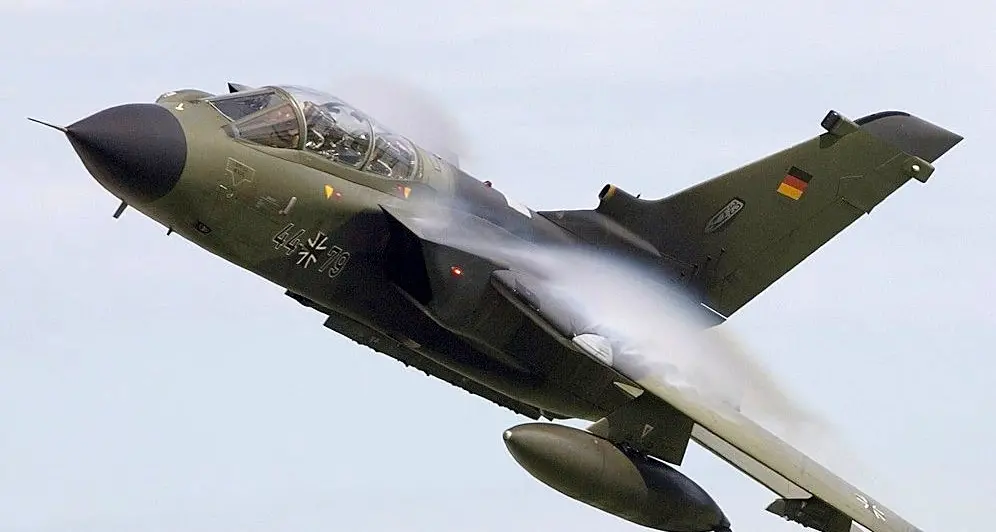 Guerra all'Isis: domani decollano i primi due Tornado tedeschi