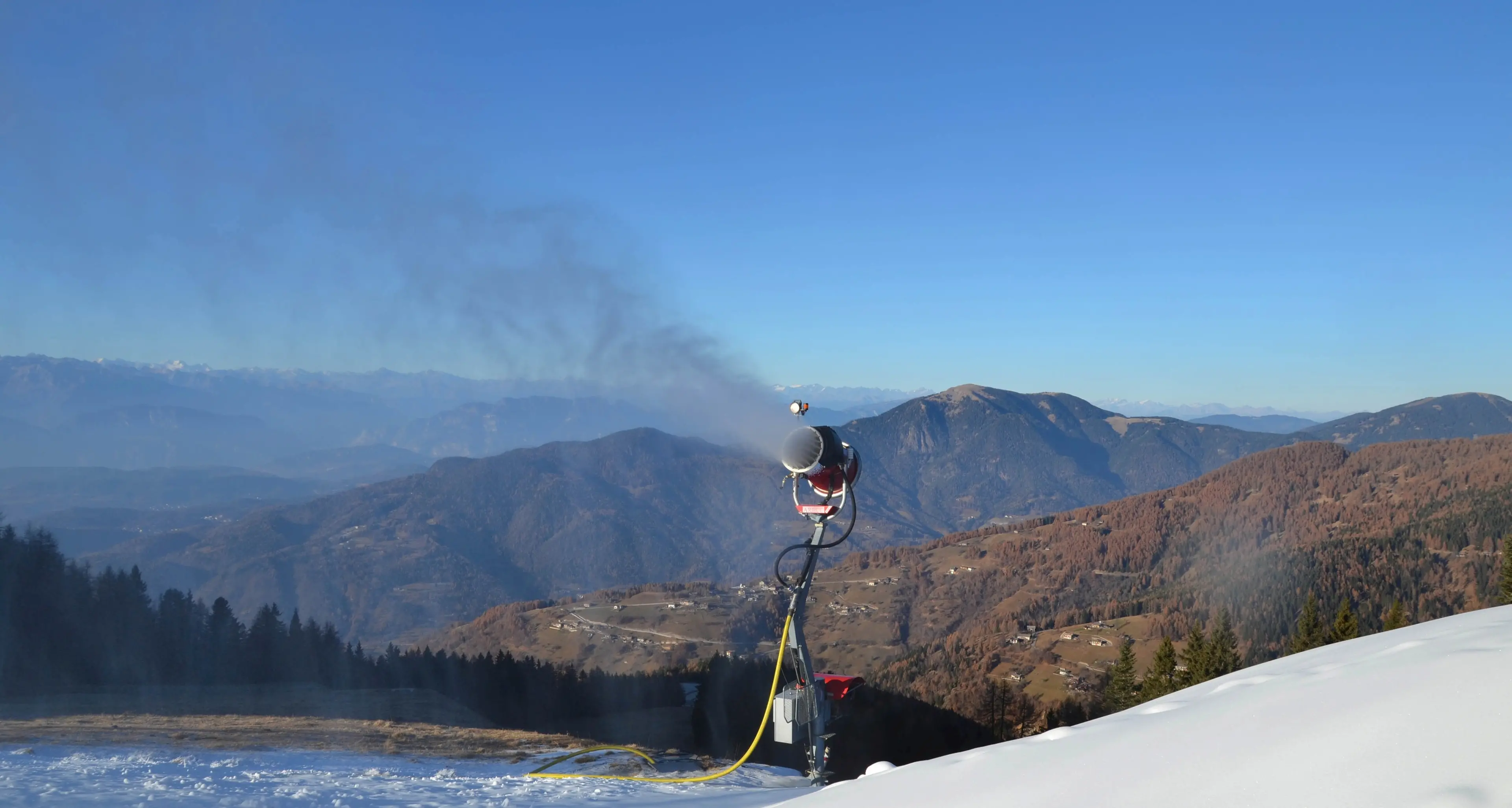 Bassetti (Sat): più cautela negli impianti sciistici Messner invece difende la neve artificiale