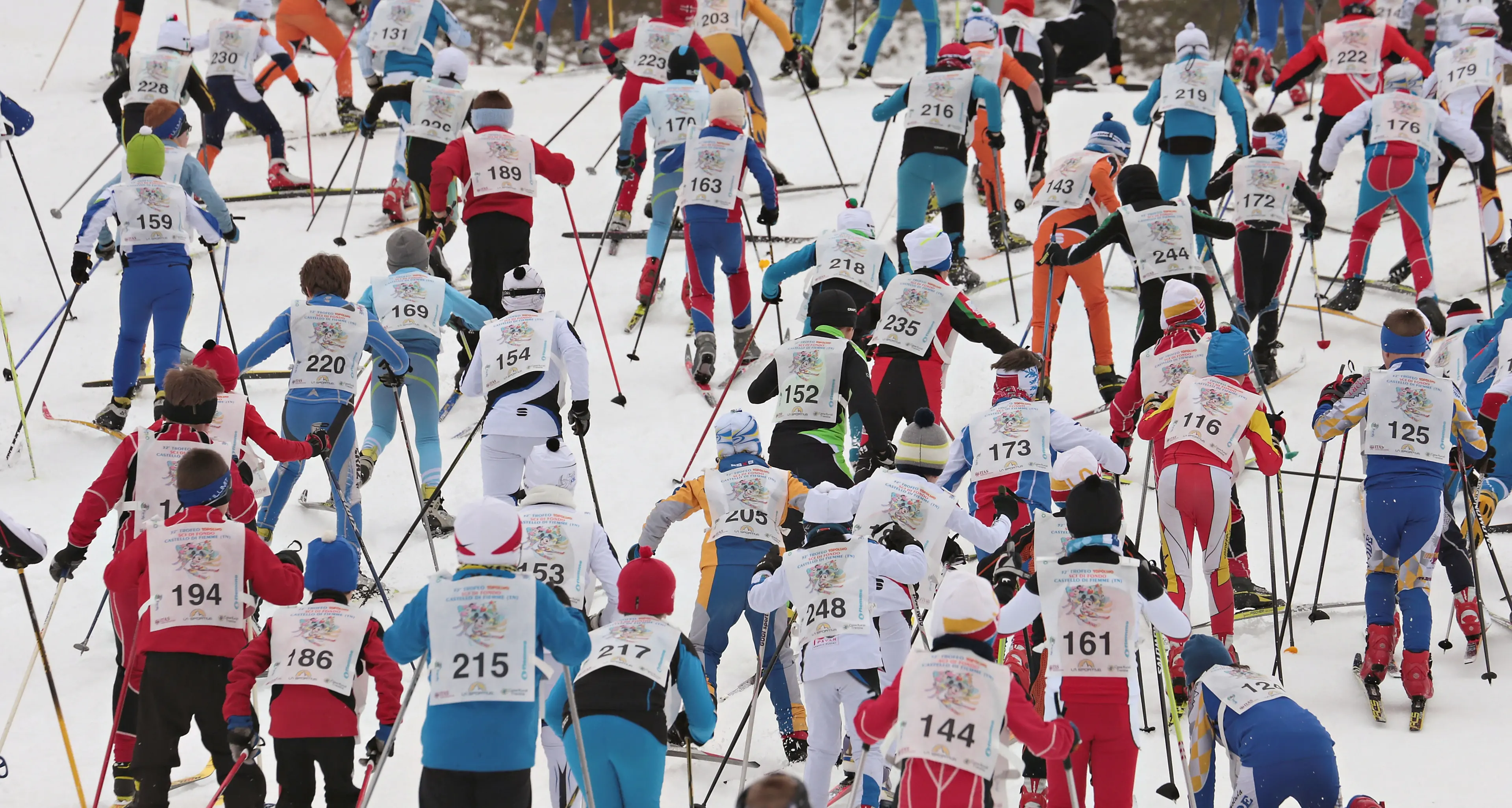 Undici nazioni presenti al trofeo Topolino di sci di fondo Sabato e domenica 1.400 ragazzi a Lago di Tesero