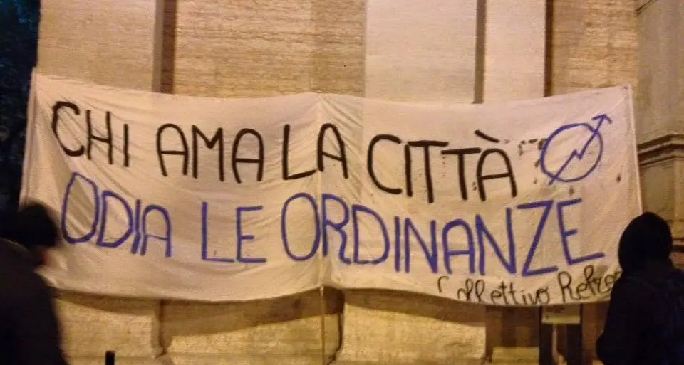 Santa Maria, flash mob contro il divieto di vendita di alcolici