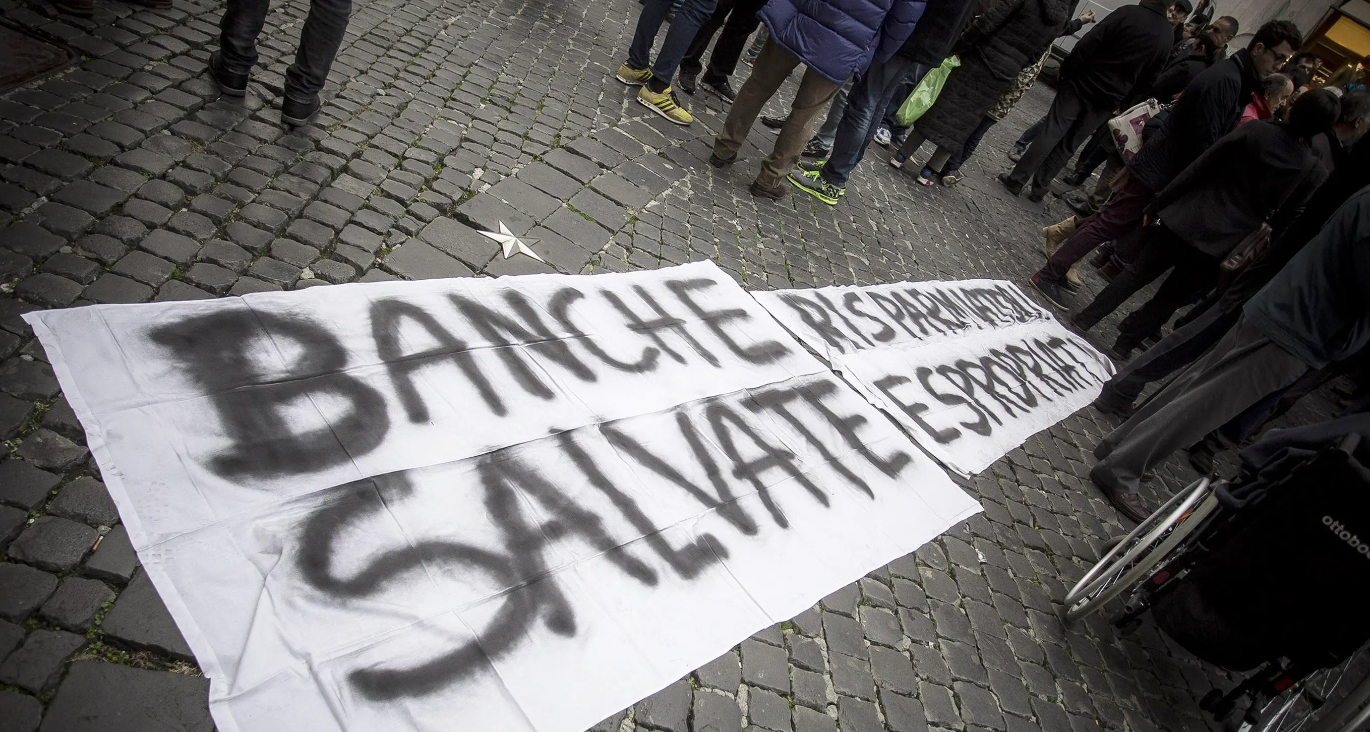 In regione bond subordinati per oltre 230 milioni Sparkasse: basta vendite ai piccoli risparmiatori