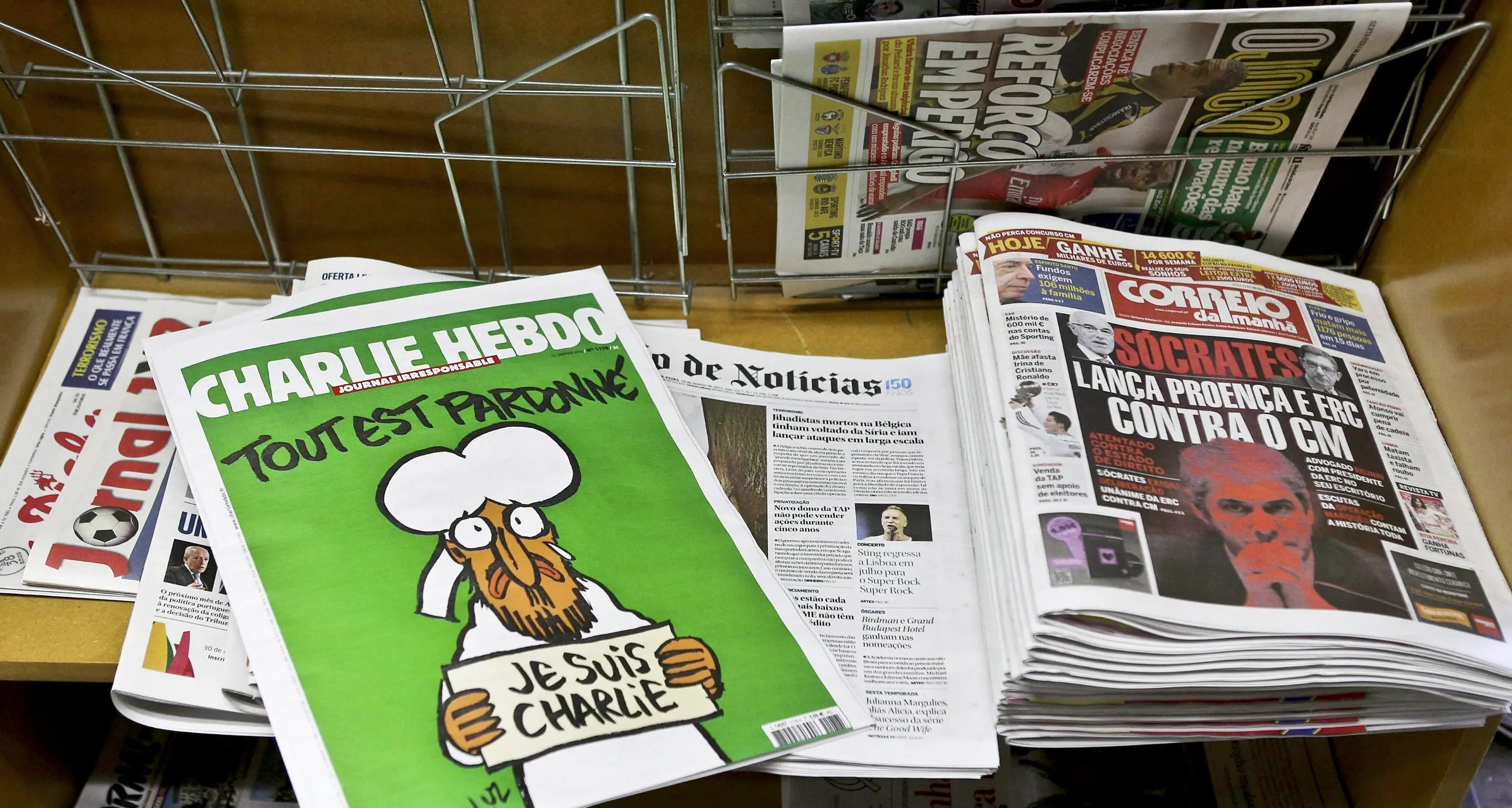 Turchia, giornalisti condannati per le vignette di Charlie Hebdo